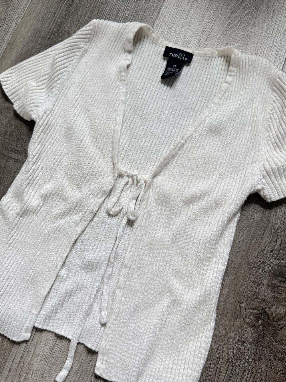 rue21 Women's XS White Solid Rib-Knit Front Tie V-Neck Cardigan Sweater -0156